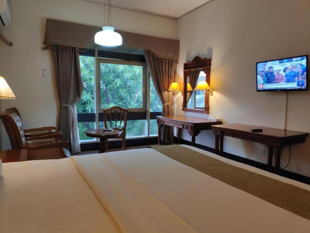 New Grand Park Hotel Surabaya Eksteriør billede